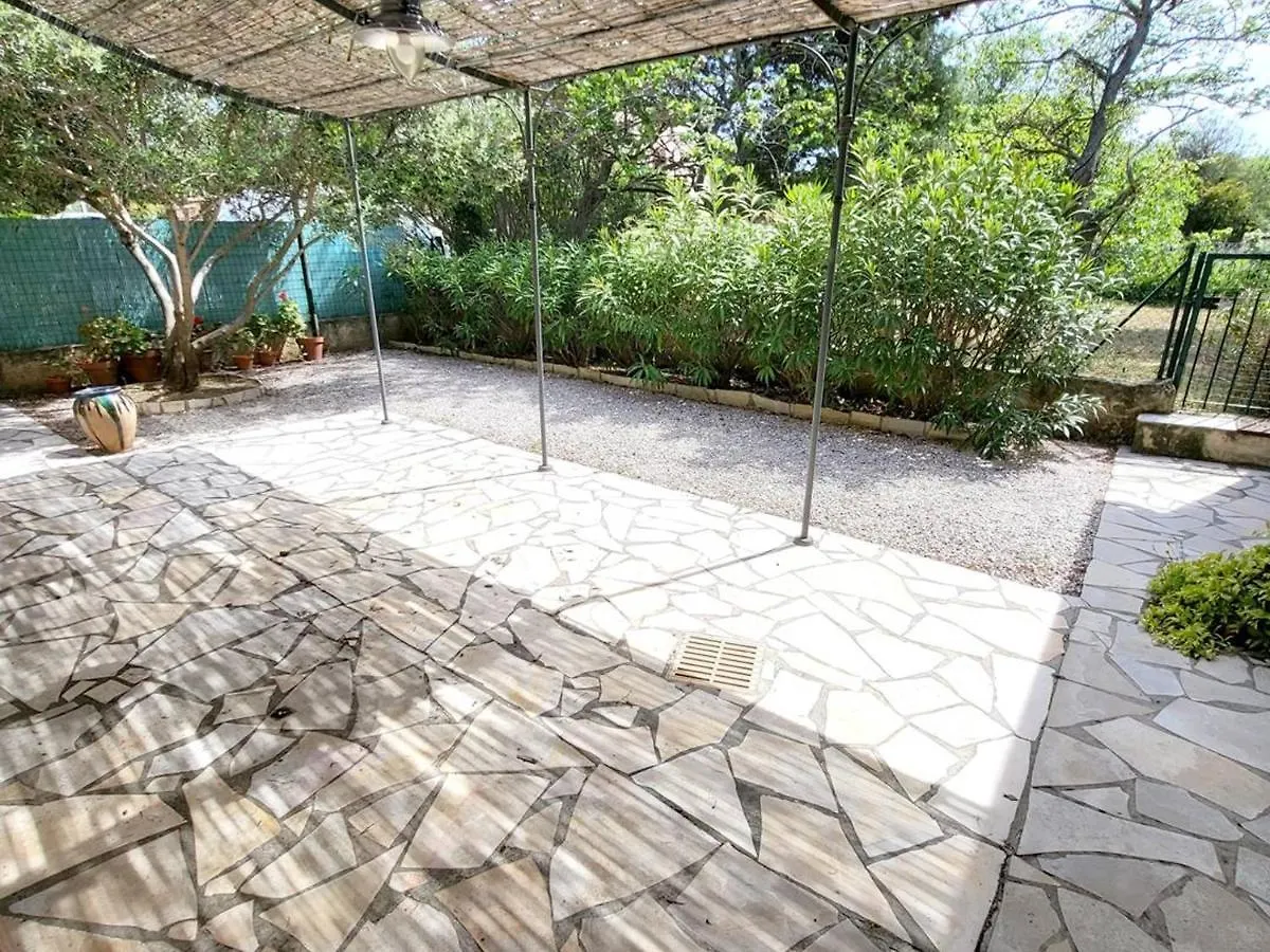 Holiday home Villa T4 Climatisee, Rez-De-Jardin, Parking Prive, Proche Plage Et Commerces - Fr-1-316-182 Six-Fours-les-Plages